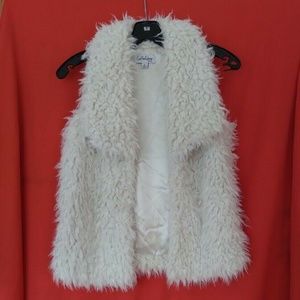 Coffee Shop Kids Girl's White Vest Fully Lined Size XL